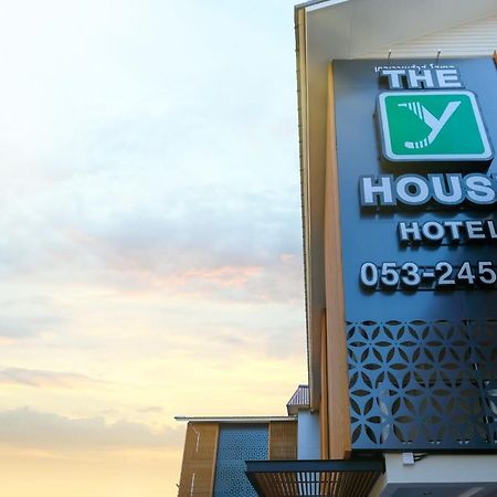 The Y House Hotell Chiang Mai Exteriör bild