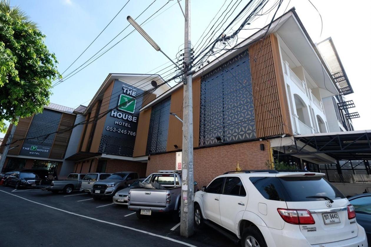 The Y House Hotell Chiang Mai Exteriör bild