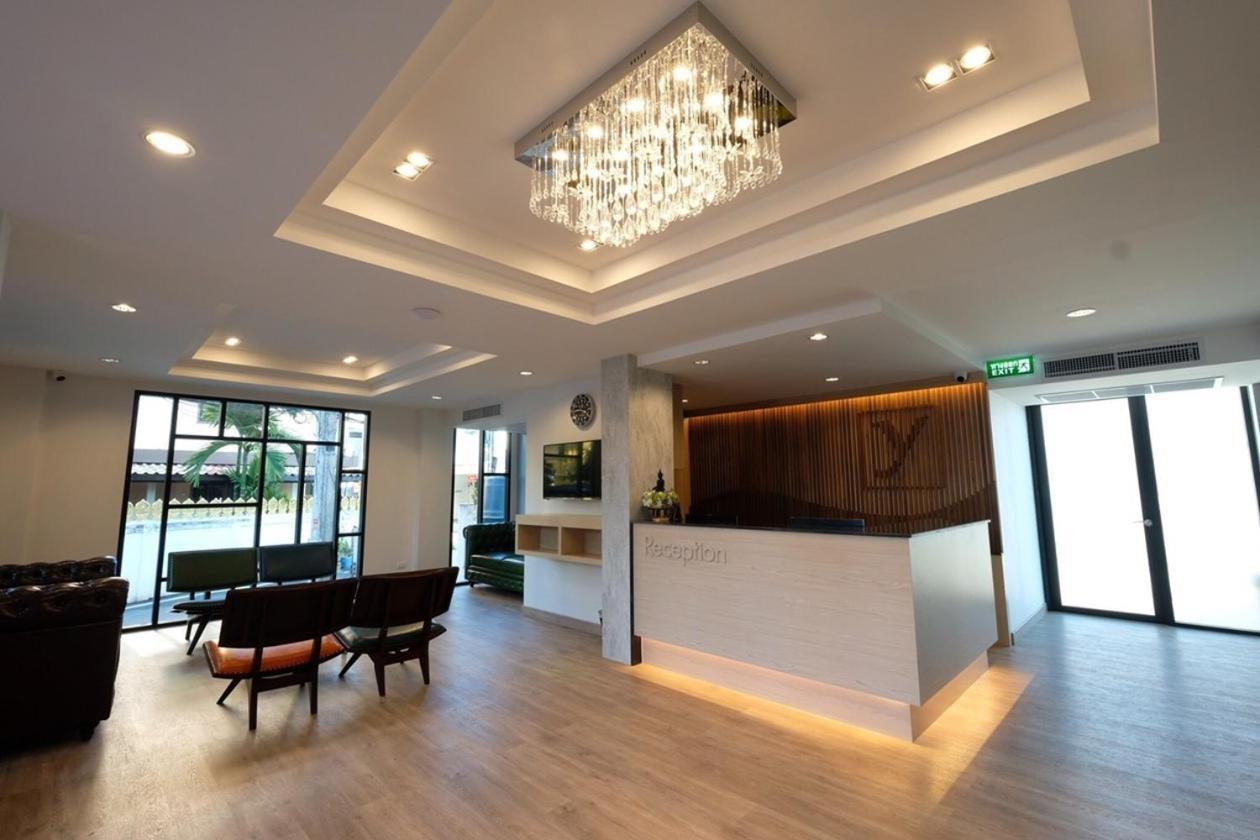 The Y House Hotell Chiang Mai Exteriör bild