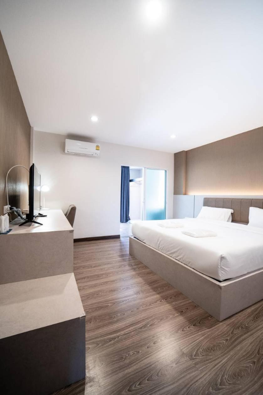 The Y House Hotell Chiang Mai Exteriör bild